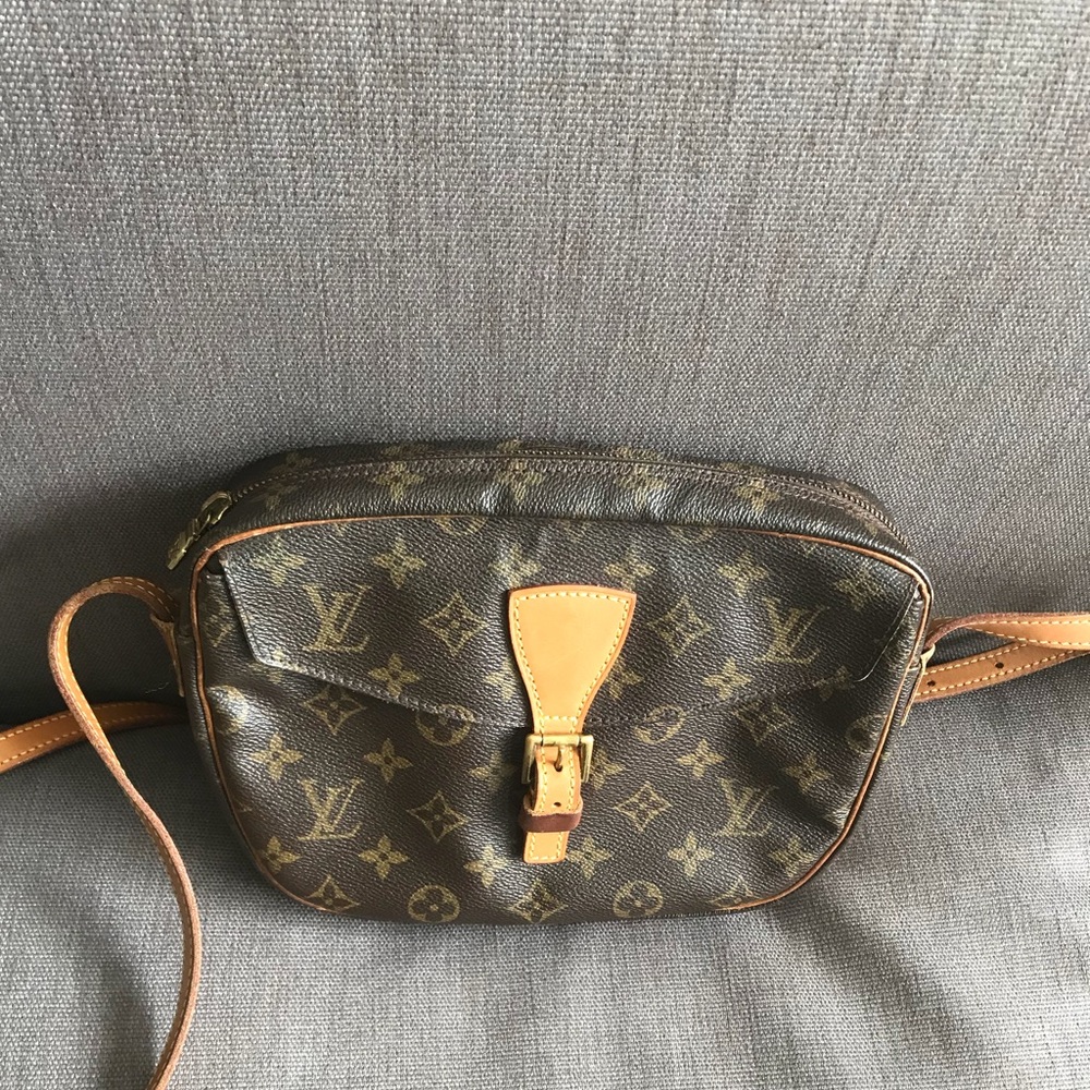 Auhentic Louis Vuitton Jeune Crossbody